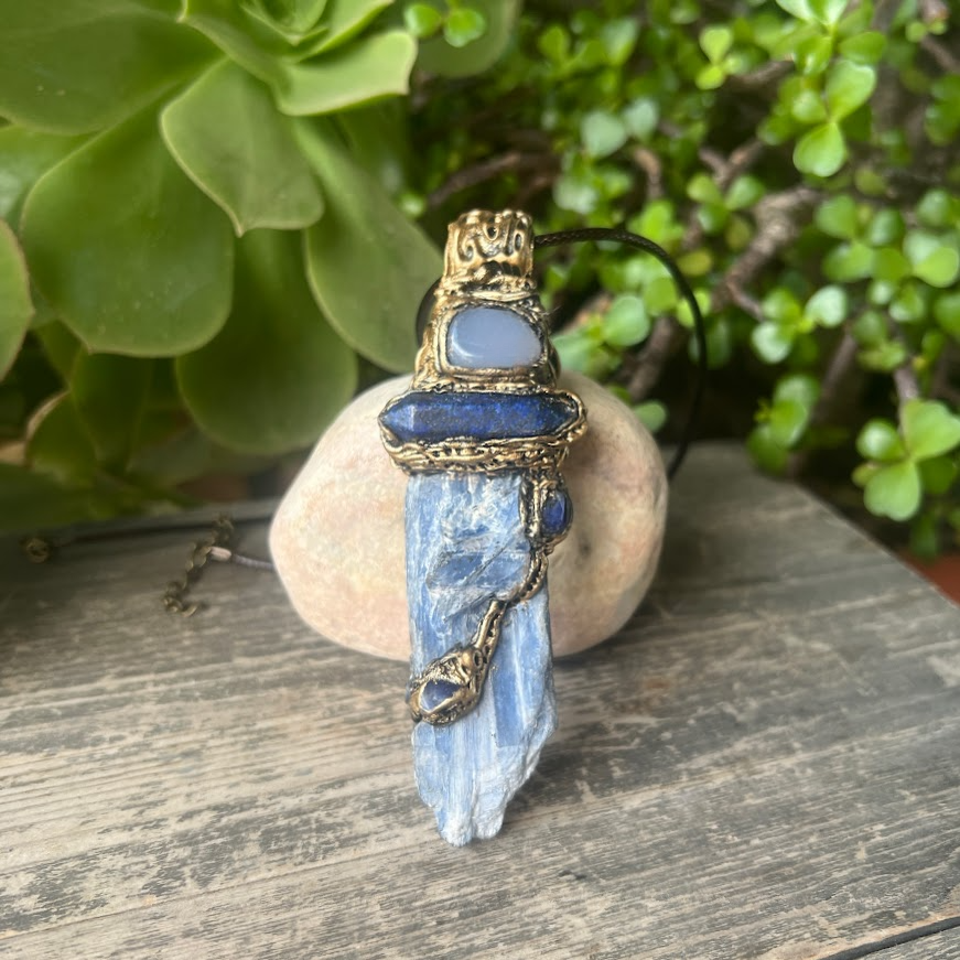 Blue Kyanite Lapis Lazuli Onyx Raw Healing Stone Amulet Necklace