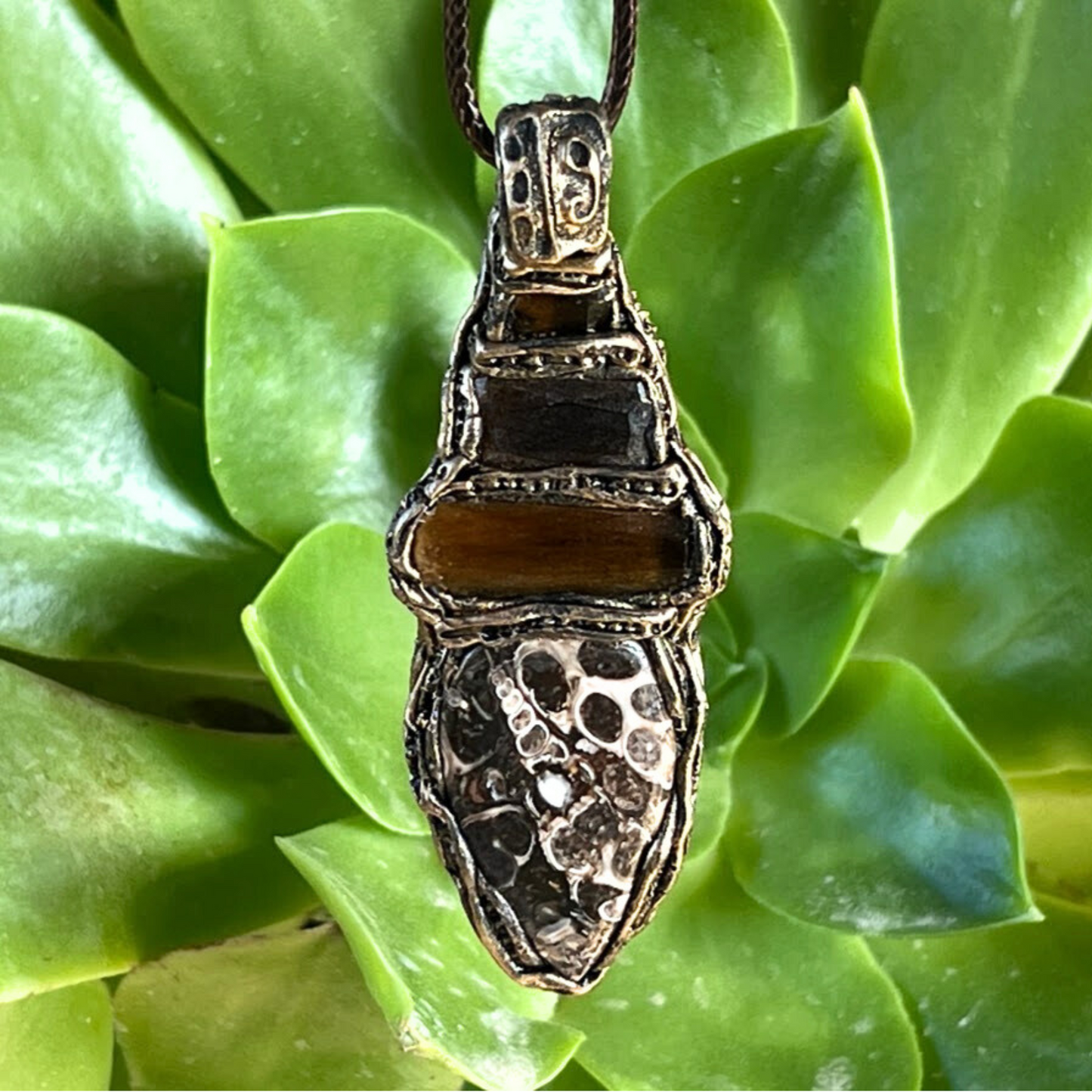 Smoky Quartz & Turritella Fossil Agate Necklace – Healing Crystal Pendant for Prosperity & Abundance