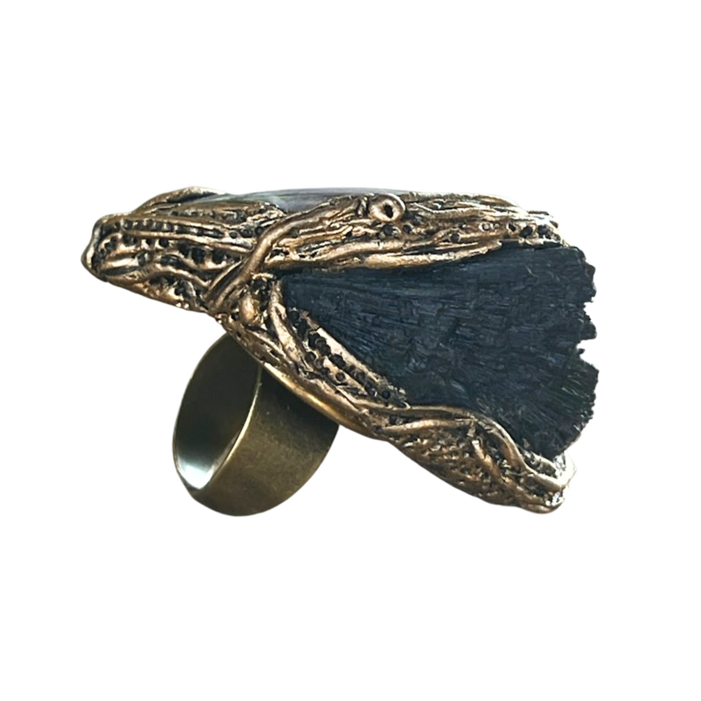 Chunky Black Kyanite & Amethyst Ring – Extravagant Unique Statement Jewelry