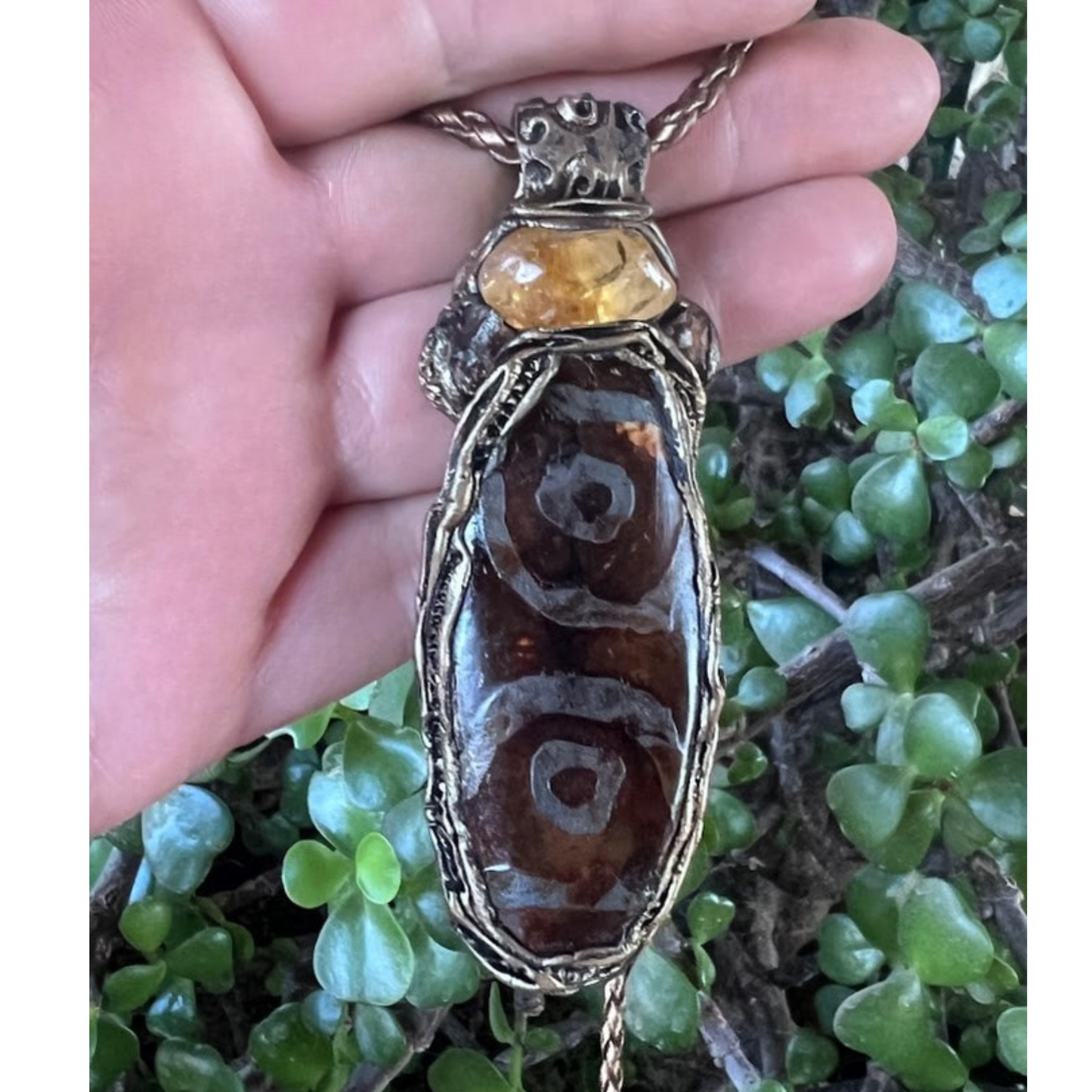 Citrine & Dzi Tibetan Agate Pendant Necklace – Lucky Crystal Amulet for Prosperity