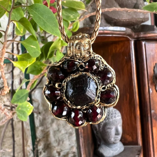 Raw Garnet Crystal Pendant Necklace – Natural Gemstone Amulet