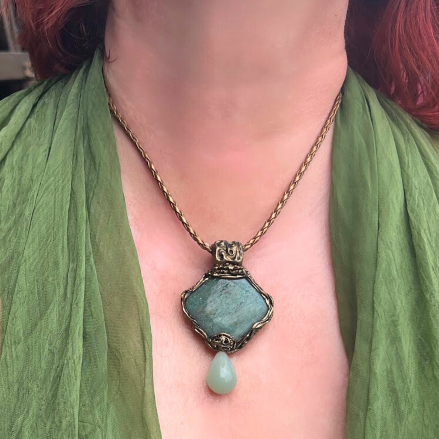 Green Aventurine Stone Teardrop Crystal Pendant Necklace