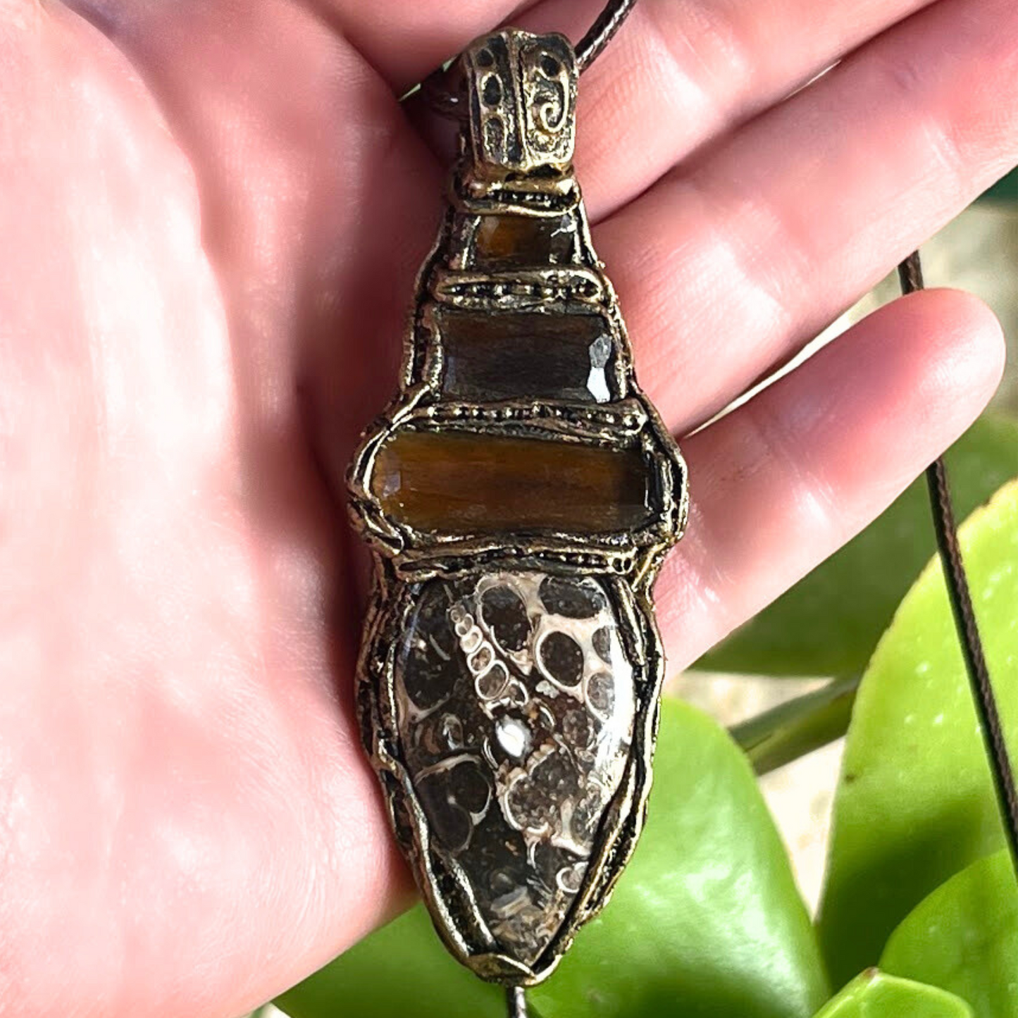 Smoky Quartz & Turritella Fossil Agate Necklace – Healing Crystal Pendant for Prosperity & Abundance