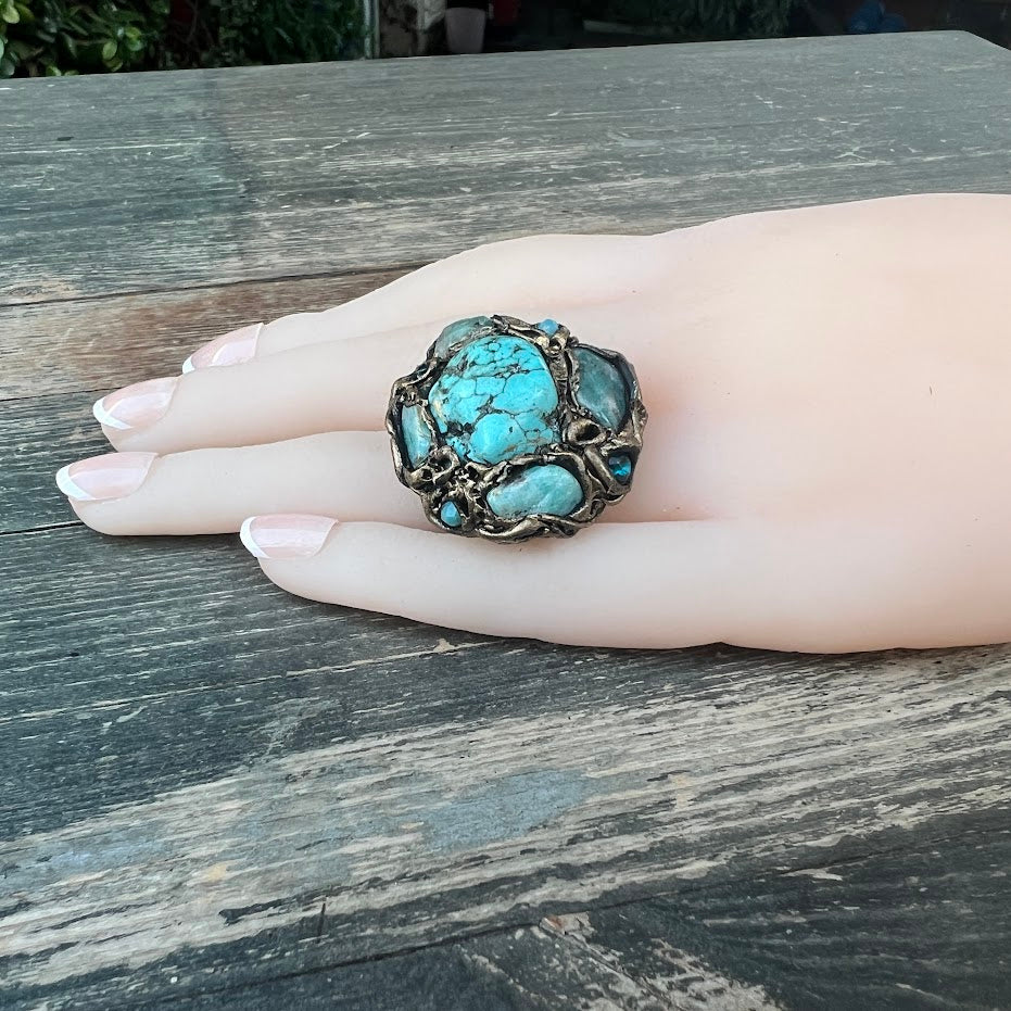 Turquoise Boho Statement Round Necklace, Raw Blue Crystal Circle Necklace