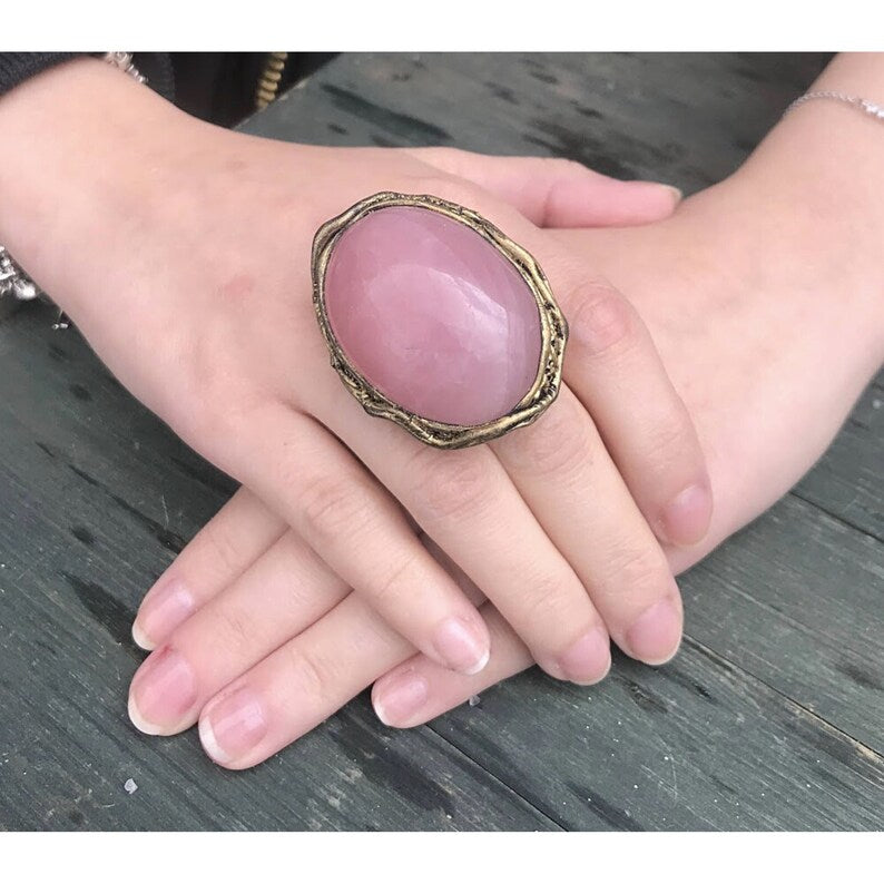 Quartz on sale stone ring