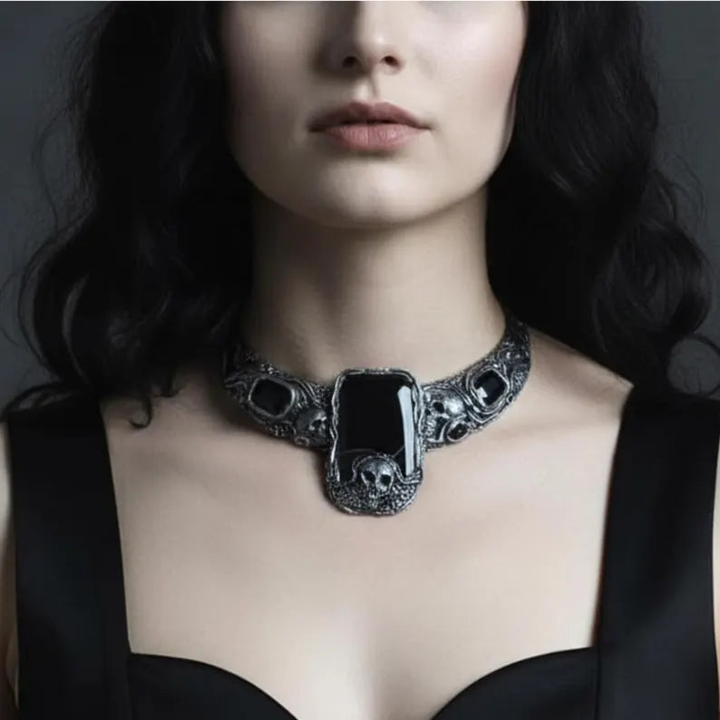 Onyx Skull Choker Necklace – Gothic Statement Jewelry