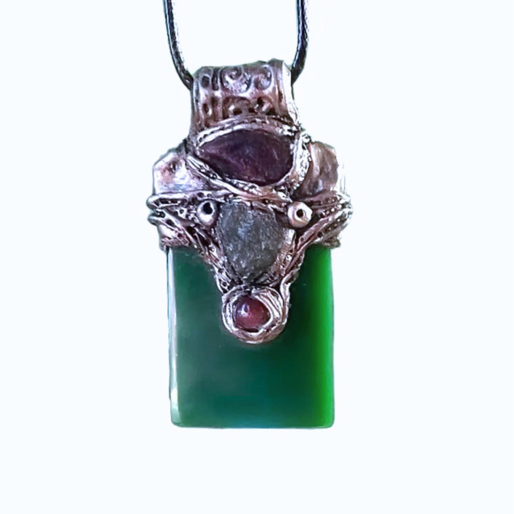 Green Jade Apatite Carnelian Pendant Necklace – Healing Crystal Amulet for Luck, Business & Vitality