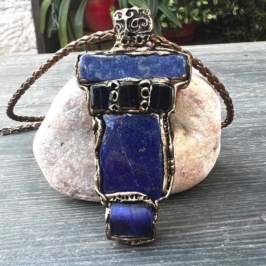 Lapis Lazuli pendant necklace