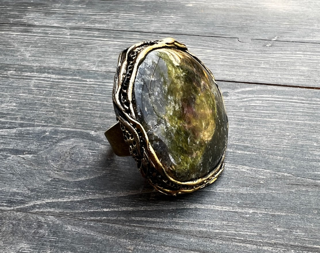 Oversize Huge gemstone circle ring, Labradorite ring, big chunky stone ring, large cocktail ring